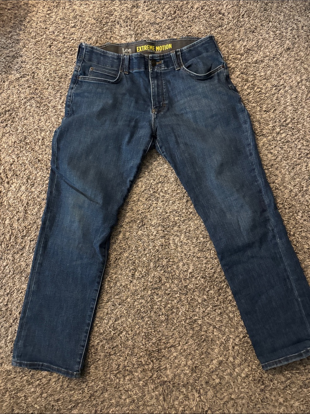Lee Men's Relaxed Fit Blue Jeans